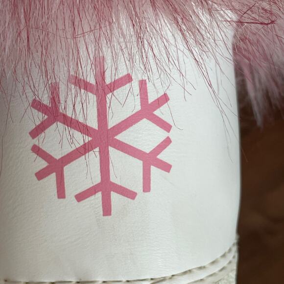 Modes White w/Pink Faux Fur Snow or After Ski Boots Made in Romania Foam Padded - Picture 3 of 10
